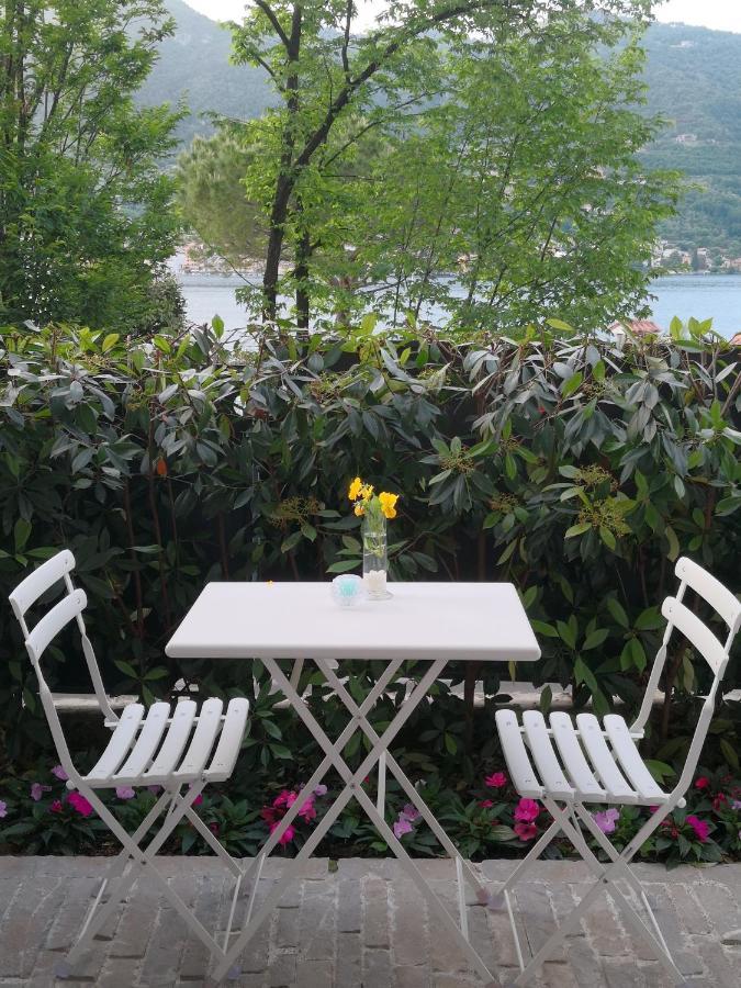 B&B Le Farfalle San Felice del Benaco Exteriér fotografie